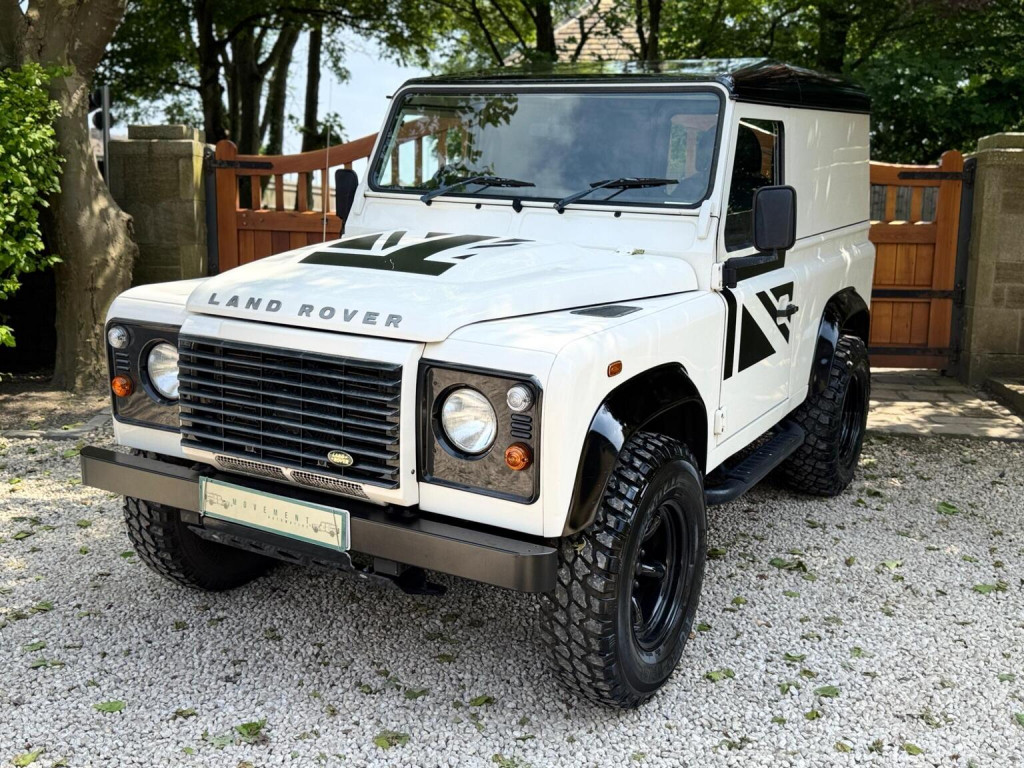 2010 Land Rover Defender 90