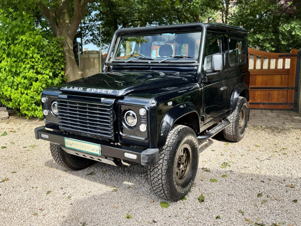 2011 Land Rover Defender 90
